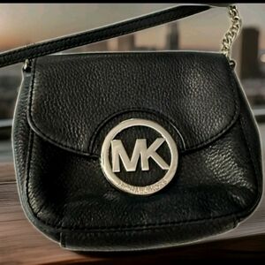 Michael Kors Crossbody Leather Bag, Buttery Leather, Chain And Brass Nickel Logo